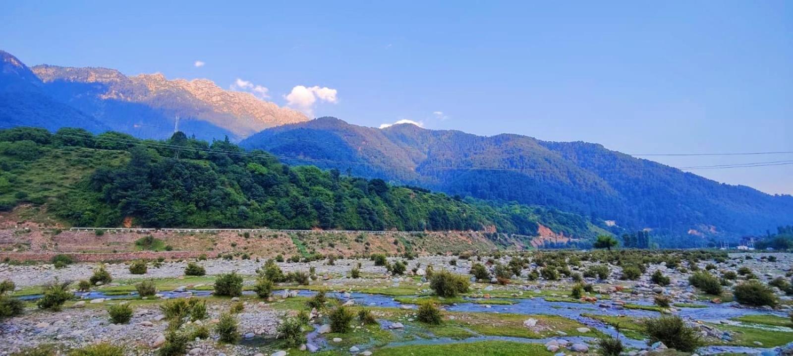 Sojourn Cottages Pahalgam Bagian luar foto