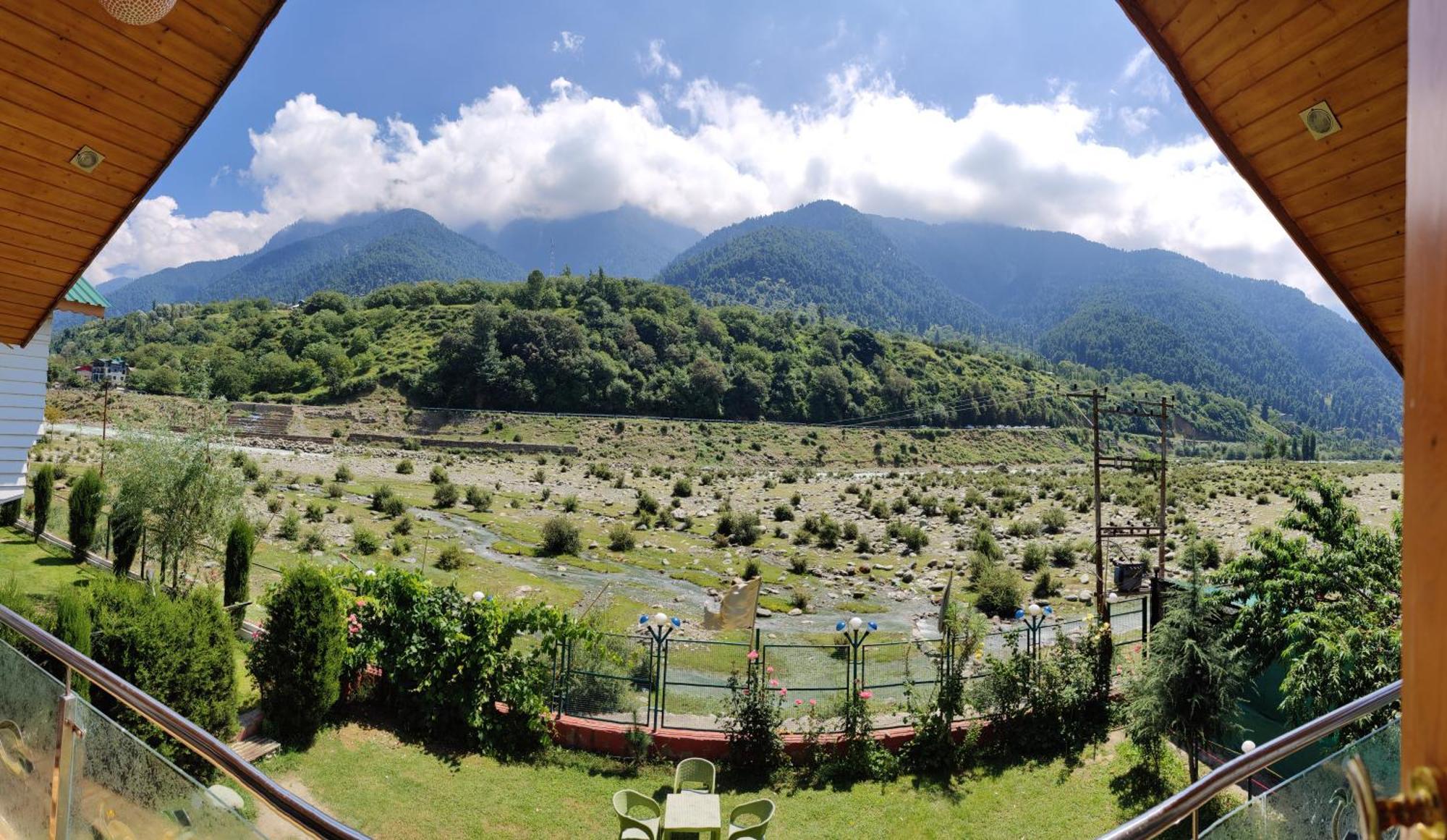 Sojourn Cottages Pahalgam Bagian luar foto