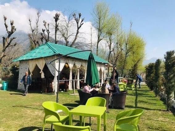 Sojourn Cottages Pahalgam Bagian luar foto